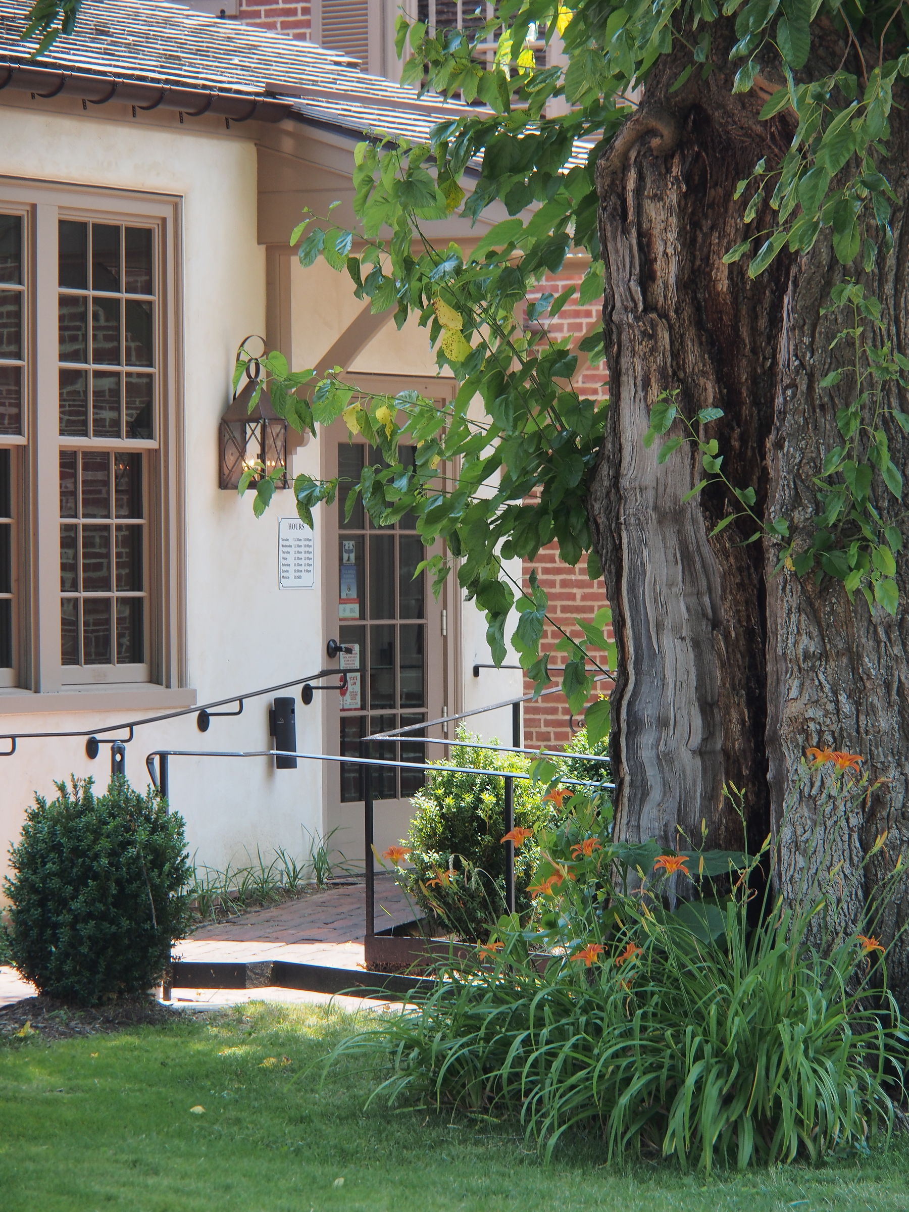 Cantwell's Tavern Restaurant