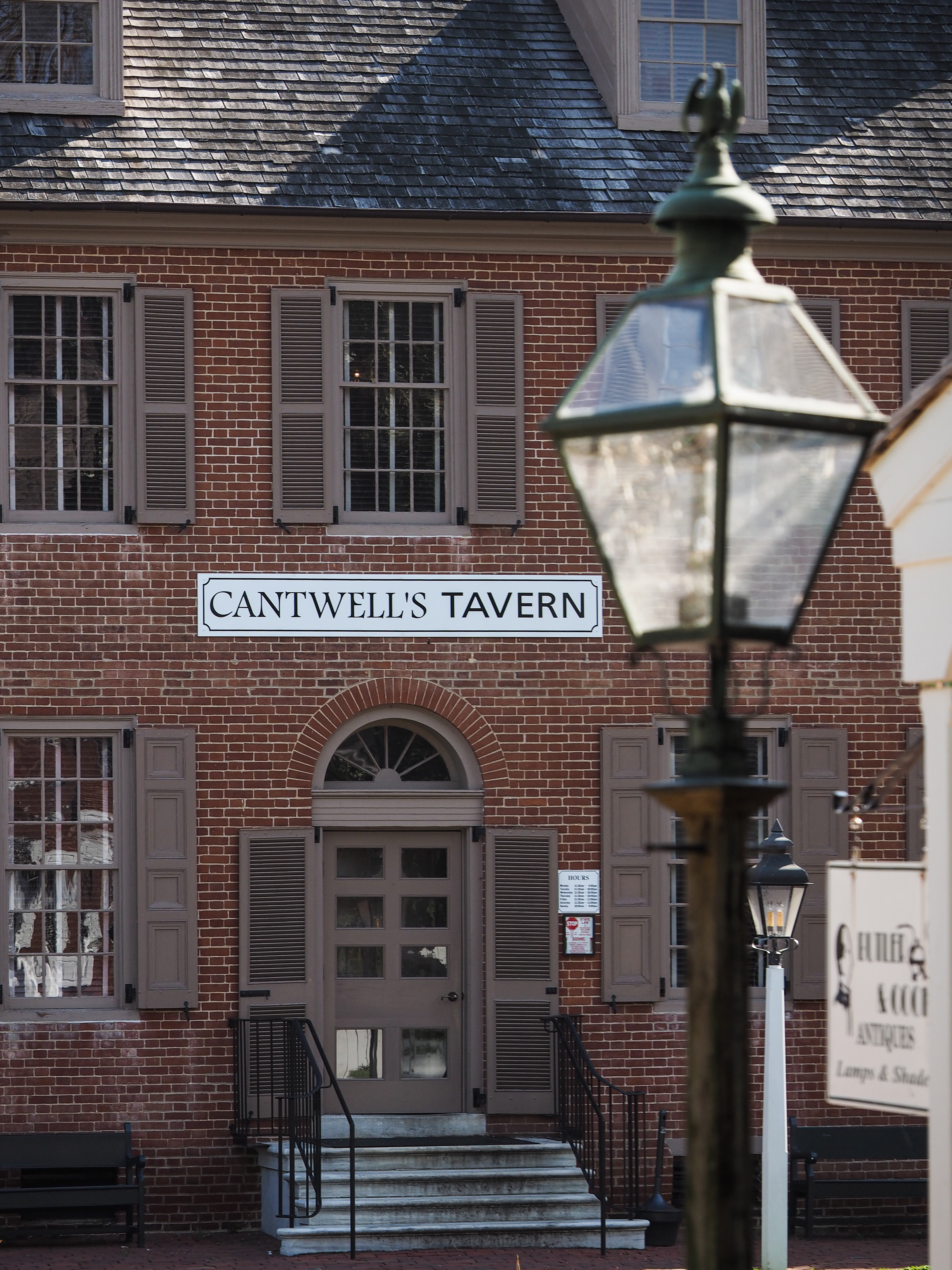 Cantwell's Tavern Restaurant