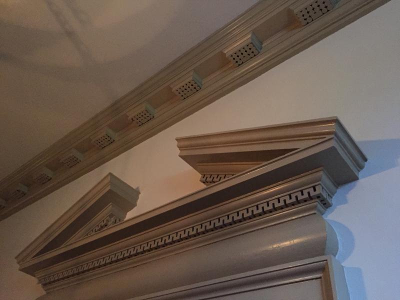 mutule blocks is a Georgian feature borrowed from Greek Doric architecture