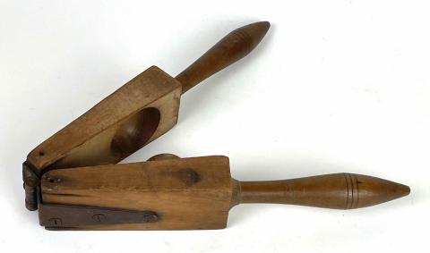 1968.861 lemon squeezer