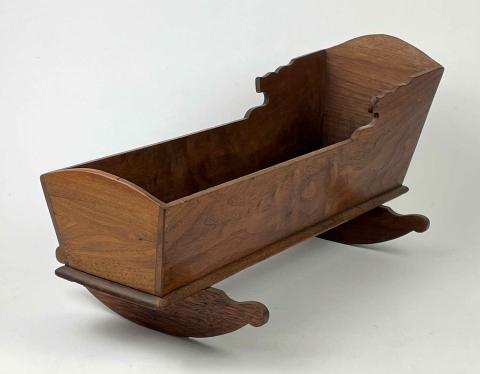 1968.893 doll's cradle