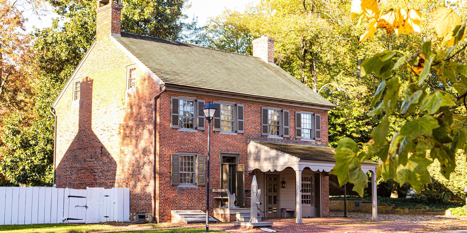 Colin-Sharp House Visitor's Center